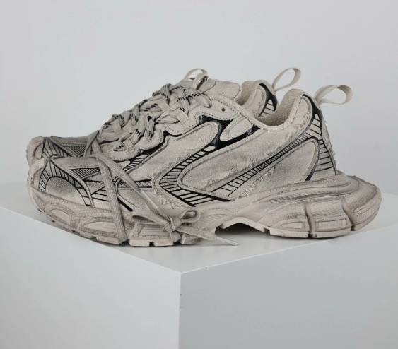 Balenciaga Men's 3xl Sneaker in Light Beige