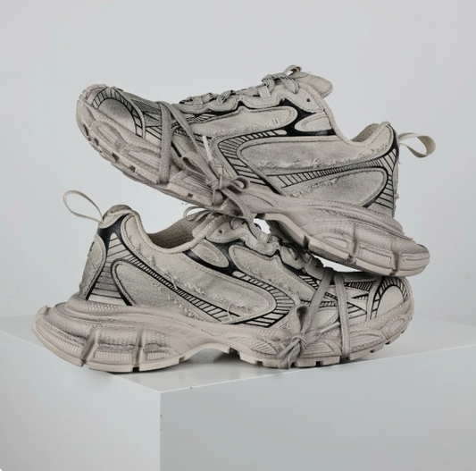 Balenciaga Men's 3xl Sneaker in Light Beige